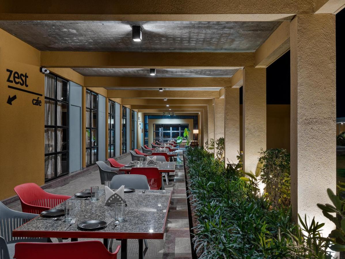 Hotel Mayur Express Sangamner Exterior foto